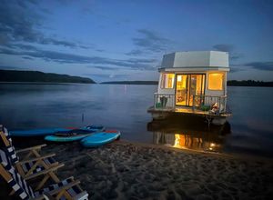 2020 Three Buoys Houseboat Sport Cruiser