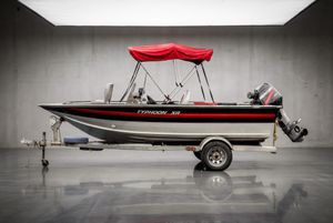 1997 TYPHOON XR 185