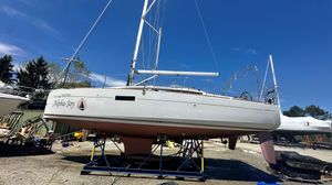 2017 Jeanneau Sun Odyssey 349