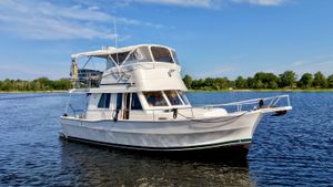 2001 Mainship 390 Trawler