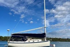 1980 Hinterhoeller Nonsuch 30 Classic