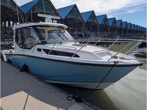 2022 Boston Whaler 325 Conquest