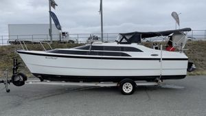 2009 MacGregor 26M