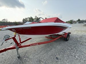 2017 Glastron - Bowrider GTX 185