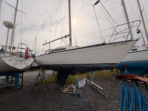1986 Aloha Yachts 30