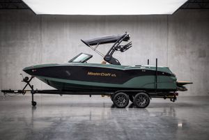 2027 Mastercraft NXT 22
