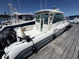 2016 Boston Whaler 345 Pilot House