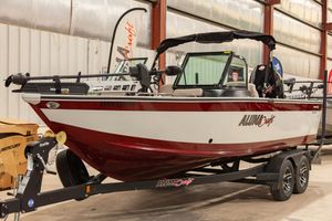 2023 Alumacraft Trophy 205