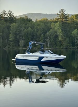 2014 Nautique 210