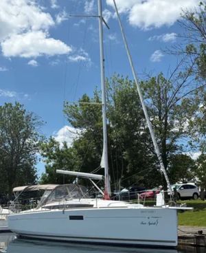 2017 Jeanneau Sun Odyssey 349