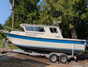 1999 SeaSport Navigator 2700