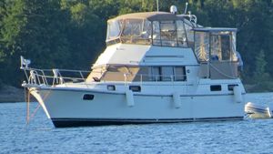 1989 Carver 36 Aft Cabin