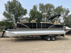2013 Sanpan 2500FE Bar HSP Tri-Toon