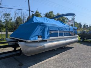 2013 Sweetwater 2086