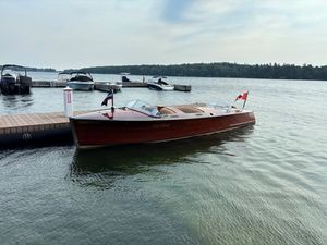 2015 Gar Wood 28 Custom Runabout