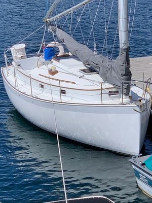 1983 Nonsuch 26