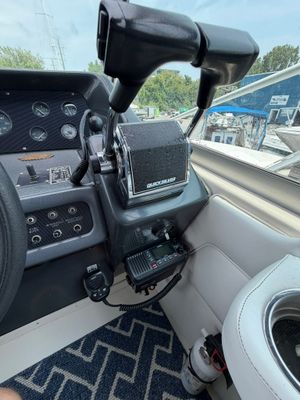 1993 Sea Ray 300 Sea Ray for sale in Belleville, ON, photo 7