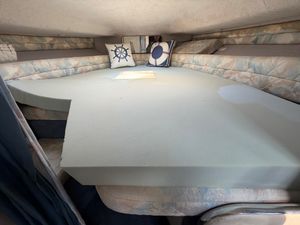 1993 Sea Ray 300 Sea Ray for sale in Belleville, ON, photo 12