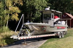 2009 Metal Shark Relentless 24'