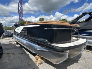 2027 Harris Sunliner 210