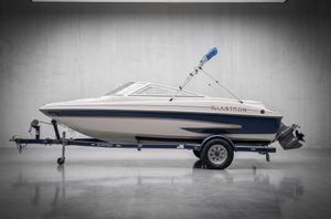 2002 Glastron GX180