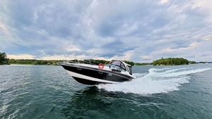 2016 Four Winns V375
