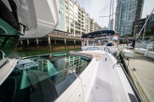 2022 Axopar 37 XC Cross Cabin