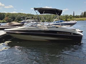 2005 Glastron GX 185