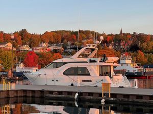 1996 Queen Ship 560