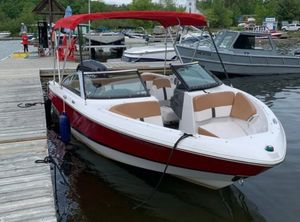 2017 Four Winns H180