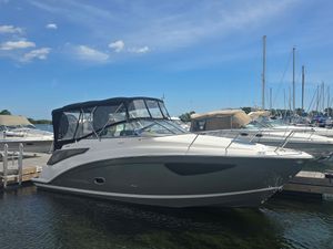2017 Regal 26 Express Cruiser