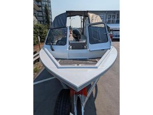 2027 KingFisher 1825 FALCON