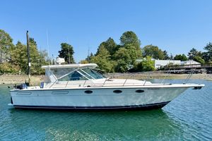 1990 Tiara 3100 Open