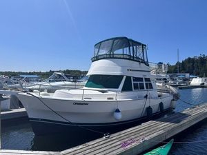 2003 Mainship 390 Trawler