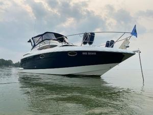 2005 Regal 3060 Window Express