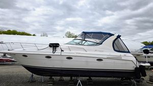1999 Cruisers Yachts 3375 Esprit