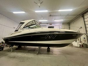 2011 Cruisers Yachts 330 Express