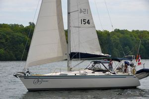1988 Hunter Legend 37