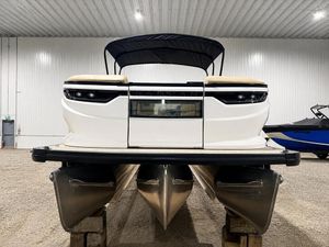 2027 Godfrey Pontoons Sanpan