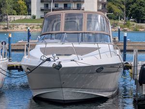 2004 Regal 3260 Commodore