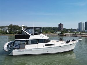 1990 Bayliner 3888