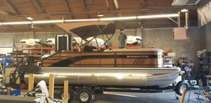 2023 Bennington 22 LSB