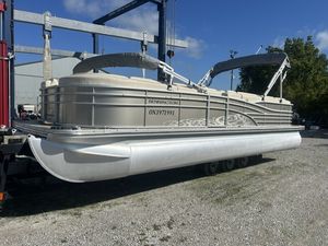 2012 Bennington 2550 RCL