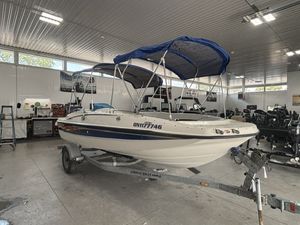 2007 Bayliner International 197