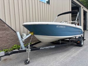2024 STINGRAY 172SC