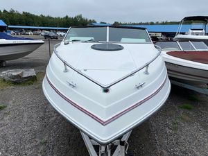 1990 Four Winns 195 Sundowner