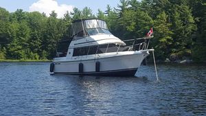 1990 Carver Voyager