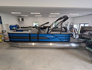 2027 Bentley Legacy223 Navigator
