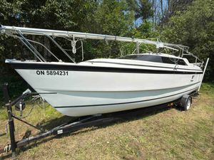 2002 MacGregor 26X Sloop