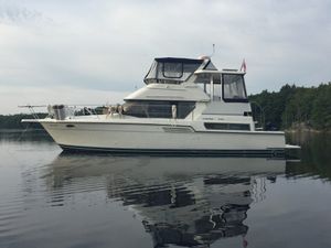 1995 Carver 390 Aft Cabin